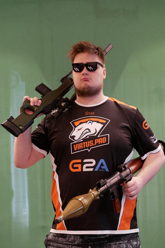 Ale开直播谈LPL季后赛展望：感觉EDG比JDG还要猛