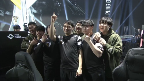 开发者已宣布在 CS2 的第二季结束日期；